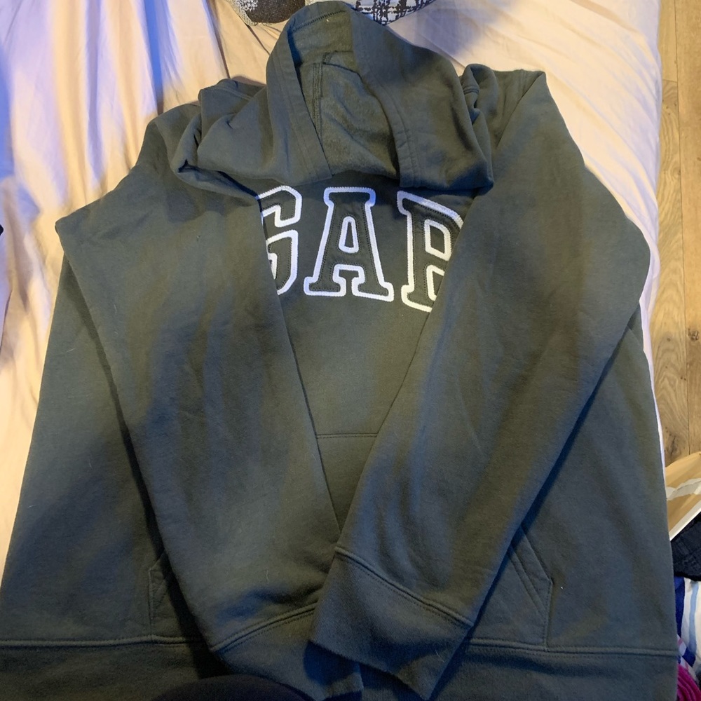 Gap hooded sweater